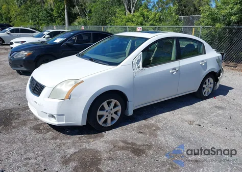 2009 Nissan Sentra 2.0S z USA, uszkodzony, nr VIN 3N1AB61E49L669662